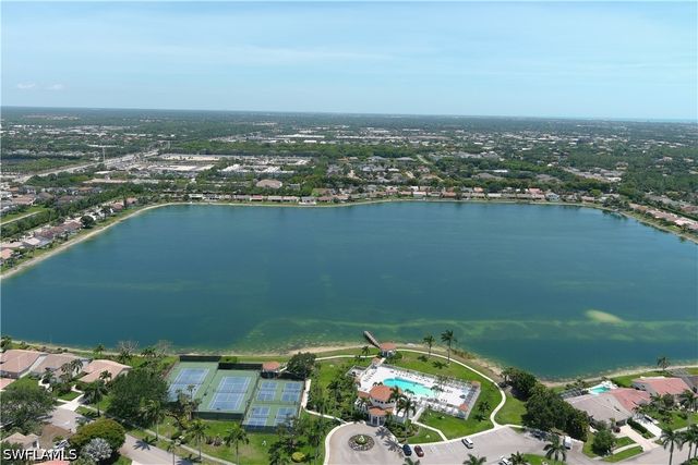 7791 Esmeralda WAY 203, Naples, FL 34109