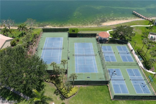 7791 Esmeralda WAY 203, Naples, FL 34109