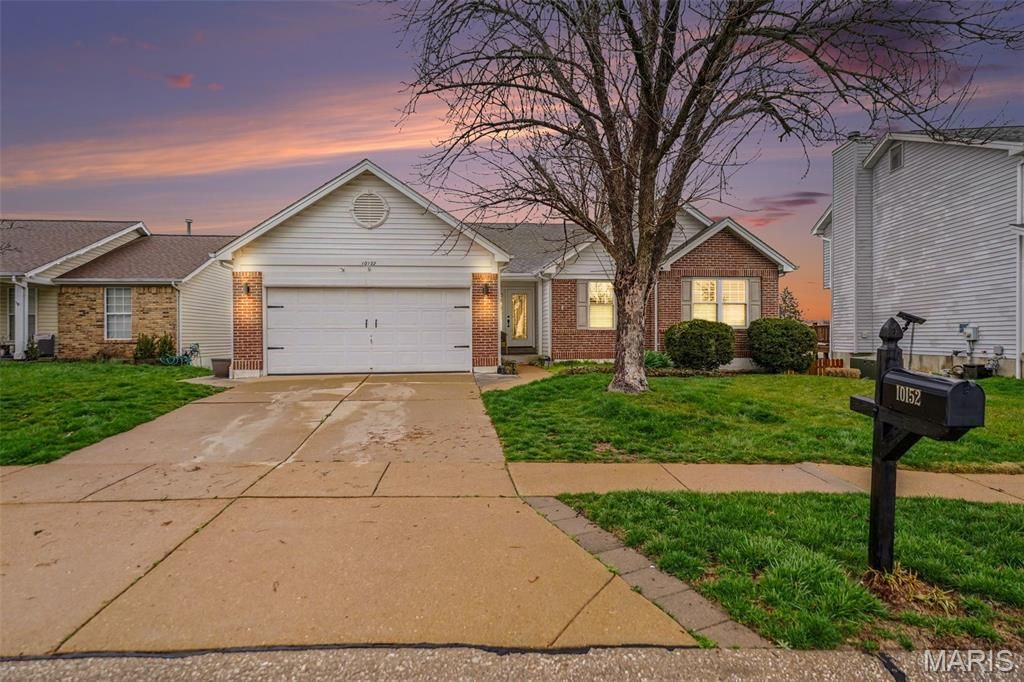 10152 Morgan Ridge Drive, Affton, MO 63123