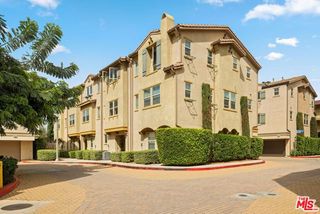 14122 W Willow Lane, Van Nuys (los Angeles), CA 91405