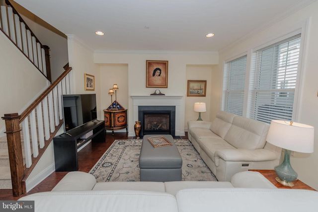 634 W END WALK, Media, PA 19063