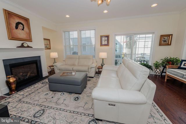 634 W END WALK, Media, PA 19063