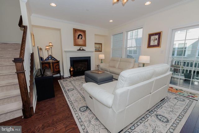 634 W END WALK, Media, PA 19063