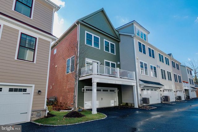 634 W END WALK, Media, PA 19063