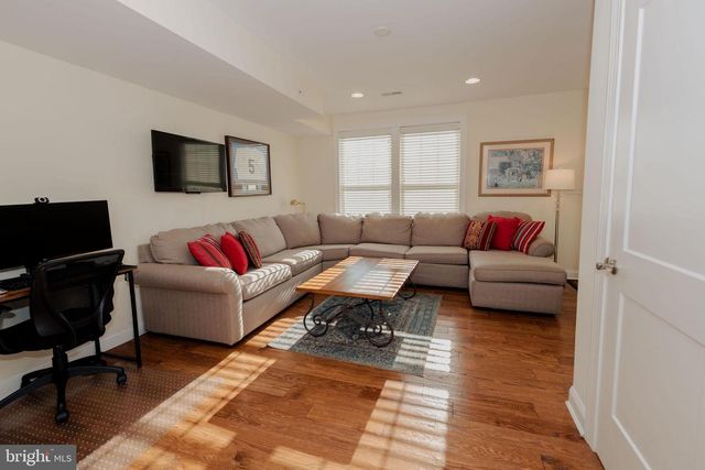 634 W END WALK, Media, PA 19063