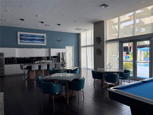 18800 NE 29th Ave 807, Aventura, FL 33180