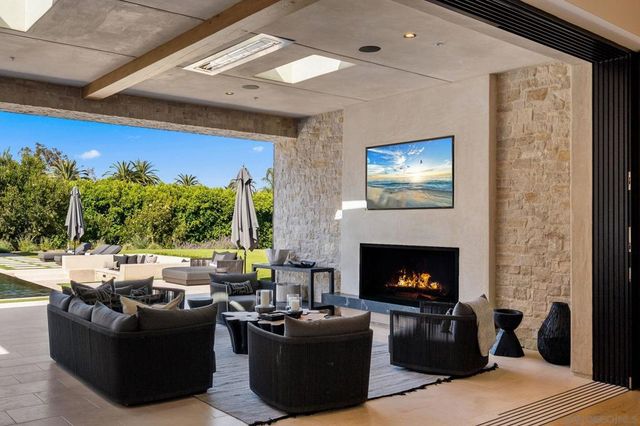 16345 47 Los Arboles, Rancho Santa Fe, CA 92067
