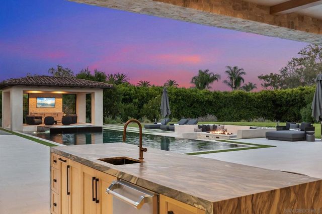 16345 47 Los Arboles, Rancho Santa Fe, CA 92067