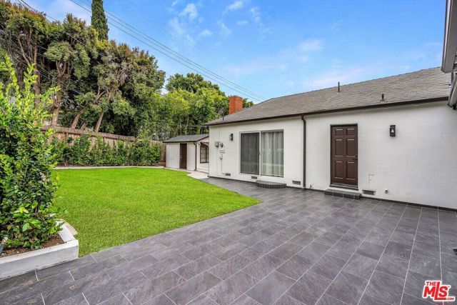 10564 Ashton Avenue, Los Angeles, CA 90024