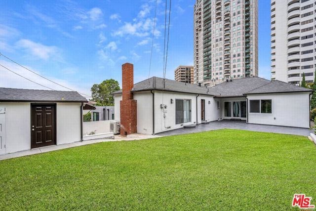 10564 Ashton Avenue, Los Angeles, CA 90024