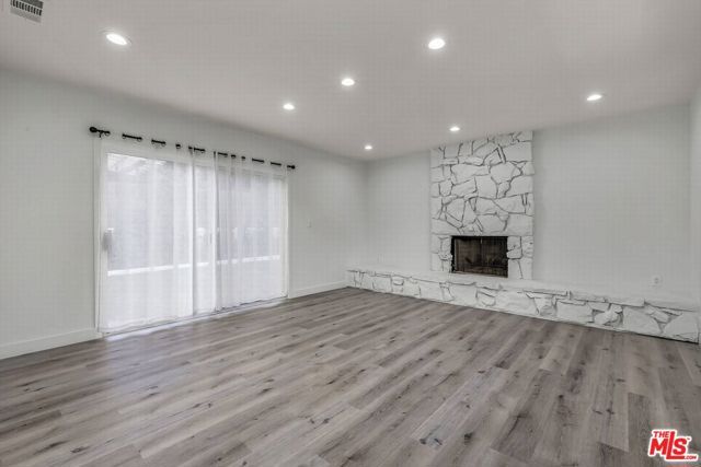 10564 Ashton Avenue, Los Angeles, CA 90024