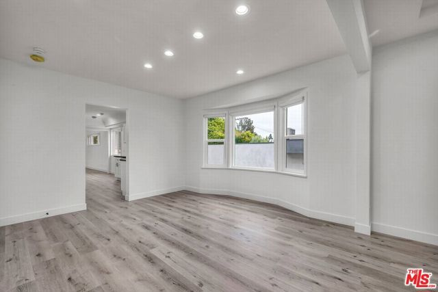 10564 Ashton Avenue, Los Angeles, CA 90024