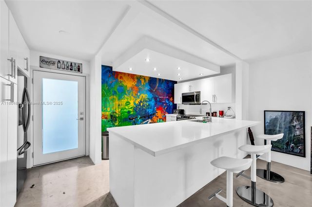 1666 West Ave 307, Miami Beach, FL 33139
