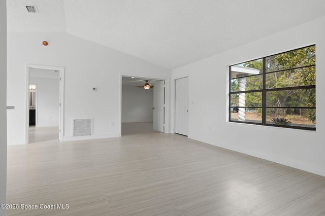 1336 Gingold Street NW, Palm Bay, FL 32907