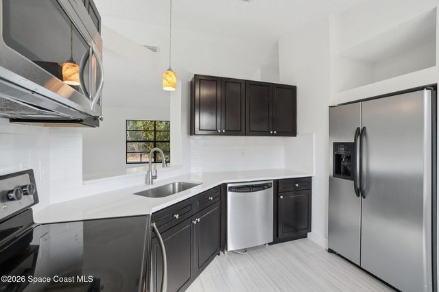 1336 Gingold Street NW, Palm Bay, FL 32907