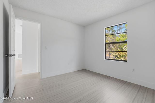 1336 Gingold Street NW, Palm Bay, FL 32907