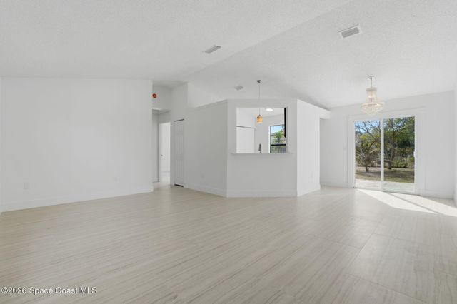 1336 Gingold Street NW, Palm Bay, FL 32907