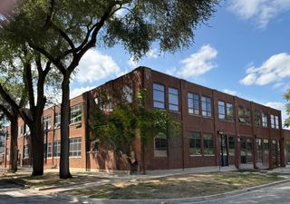 5100 N RAVENSWOOD Avenue 105, Chicago, IL 60640