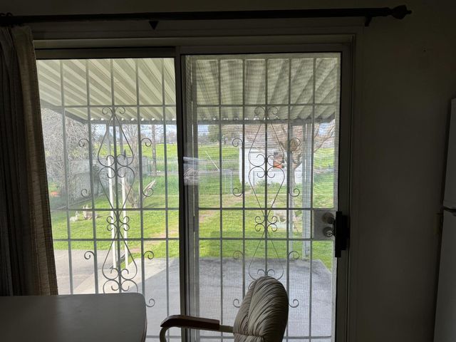 187 Bay Dr, Sacramento, CA 95815