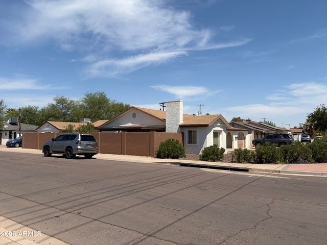 1746 W THOMAS Road, Phoenix, AZ 85015