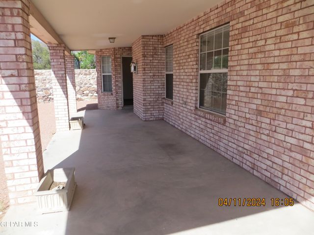 7115 OVAL ROCK Drive, El Paso, TX 79912