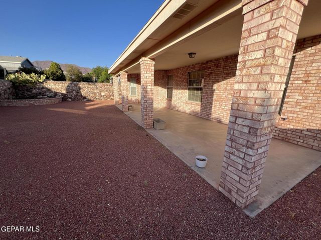 7115 OVAL ROCK Drive, El Paso, TX 79912