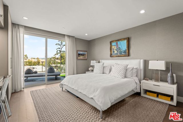 728 N Sweetzer Avenue 403, West Hollywood, CA 90069