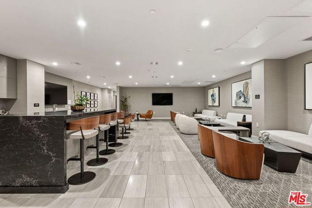 728 N Sweetzer Avenue 403, West Hollywood, CA 90069