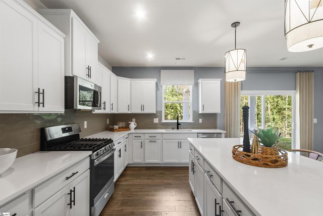 712 Stoughton Drive, Fountain Inn, SC 29644