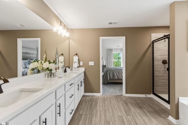 712 Stoughton Drive, Fountain Inn, SC 29644