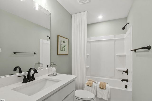 712 Stoughton Drive, Fountain Inn, SC 29644
