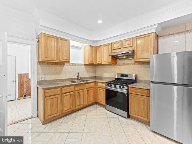 2242 MOORE ST, Philadelphia, PA 19145