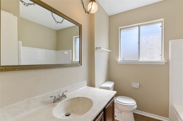 10427 Huntington Place Drive, Houston, TX 77099