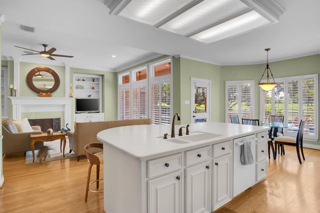 2215 Shade Crest Drive, Richmond, TX 77406