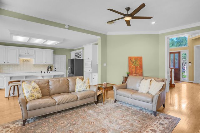 2215 Shade Crest Drive, Richmond, TX 77406