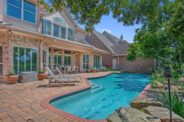 2215 Shade Crest Drive, Richmond, TX 77406