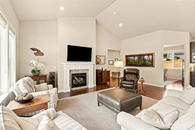 10929 204th Avenue SE, Snohomish, WA 98290