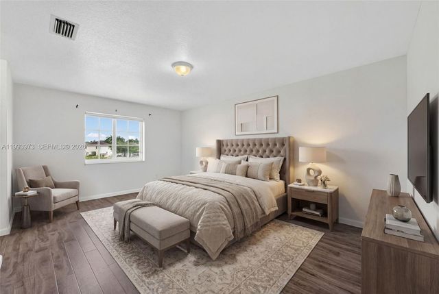 1805 NW 78th Way, Pembroke Pines, FL 33024