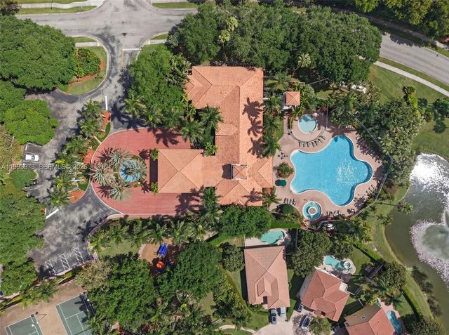 1805 NW 78th Way, Pembroke Pines, FL 33024