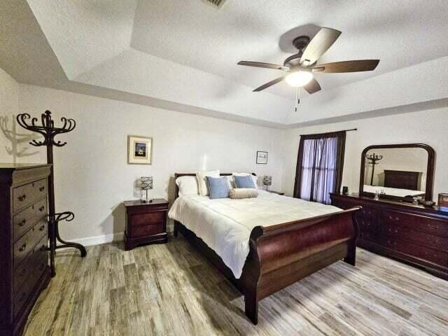 1225 Avondale Lane, West Palm Beach, FL 33409