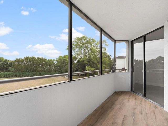 8215 SW 152nd Ave G-308, Miami, FL 33193