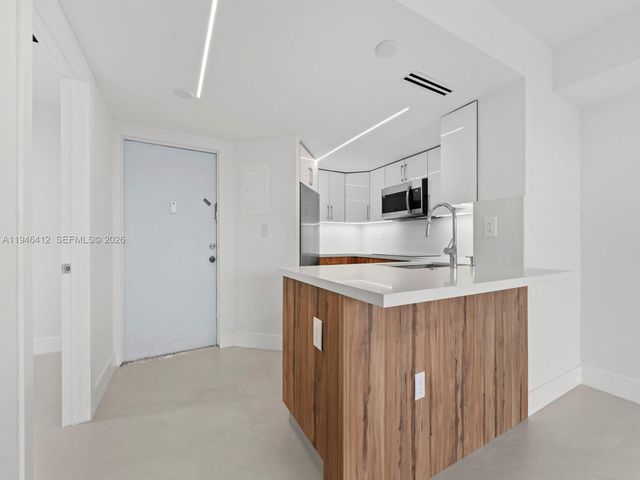 8215 SW 152nd Ave G-308, Miami, FL 33193