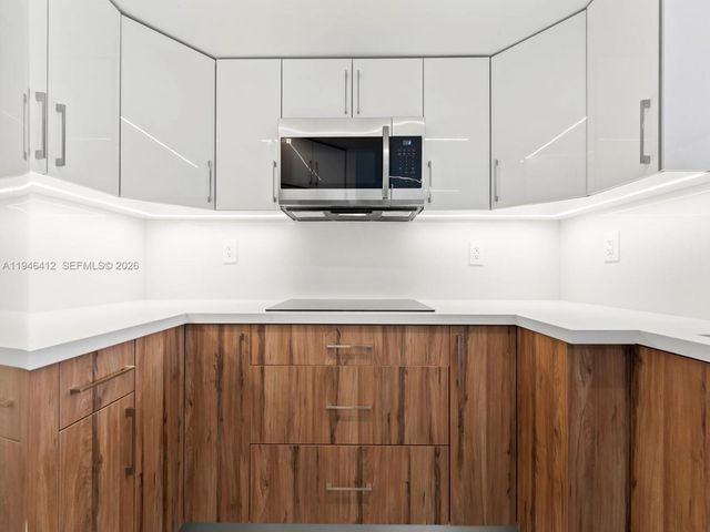 8215 SW 152nd Ave G-308, Miami, FL 33193