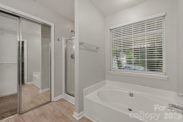 8722 Woodhill Manor Court, Charlotte, NC 28215