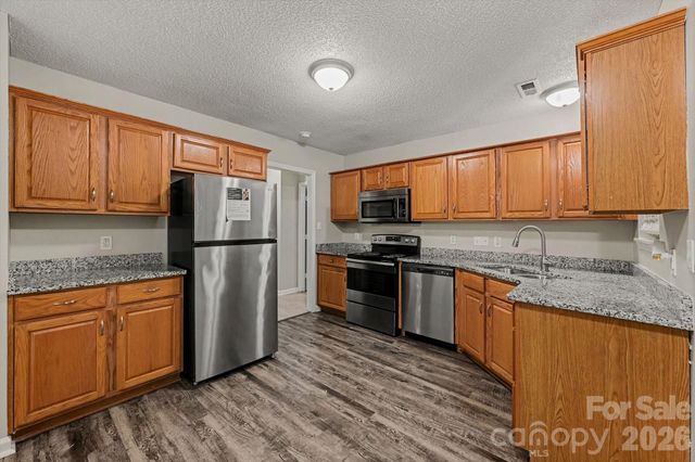 8722 Woodhill Manor Court, Charlotte, NC 28215
