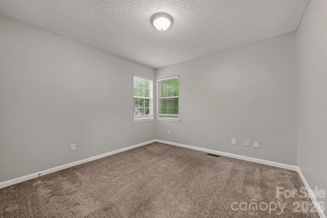 8722 Woodhill Manor Court, Charlotte, NC 28215