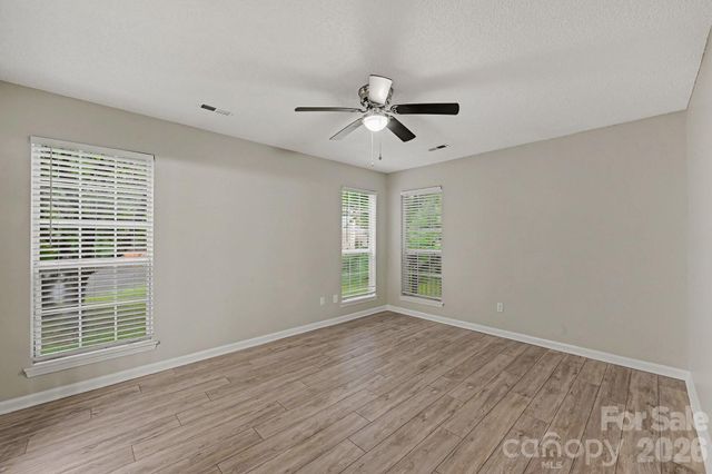 8722 Woodhill Manor Court, Charlotte, NC 28215