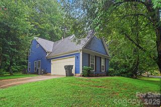 8722 Woodhill Manor Court, Charlotte, NC 28215