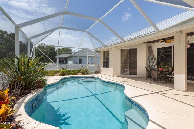 8756 96th Court, Vero Beach, FL 32967