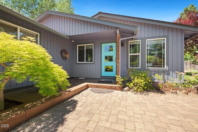 2849 NE Lotno Drive, Bend, OR 97701